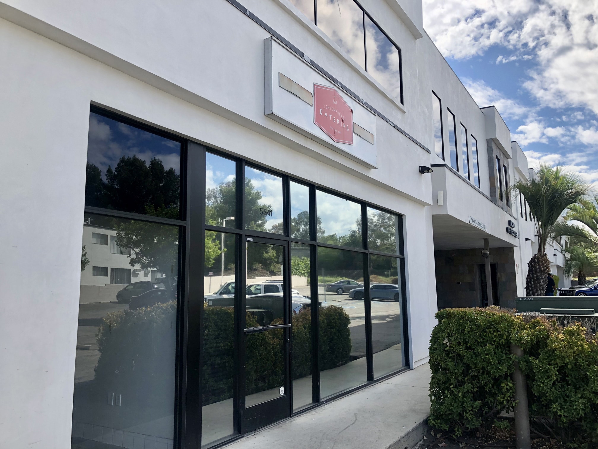 5535-5551 Balboa Blvd, Encino, CA for lease Interior Photo- Image 1 of 11