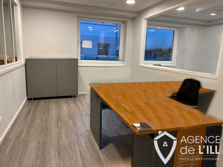 Office in Sélestat for lease - Interior Photo - Image 1 of 6