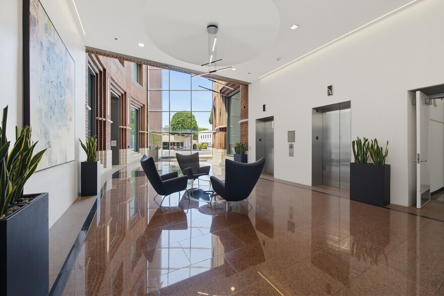 350 S Beverly Dr, Beverly Hills, CA for lease - Building Photo - Image 3 of 16