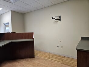 100 S Michigan Ave, Saginaw, MI à louer Photo intérieure- Image 1 de 8