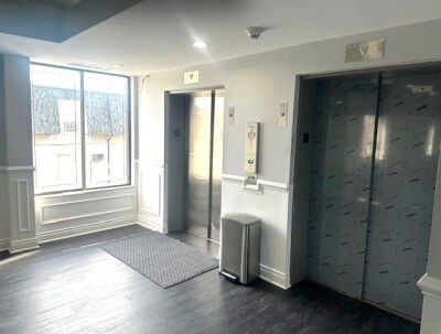 22341 W Eight Mile Rd, Detroit, MI à louer - Photo du bâtiment - Image 2 de 5