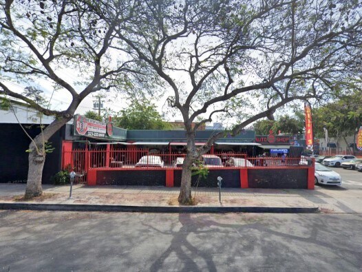 7935 Santa Monica Blvd, West Hollywood, CA à vendre Photo du bâtiment- Image 1 de 1