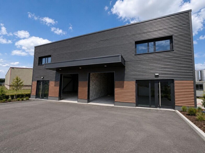 Flex in Beauvallon for lease - Building Photo - Image 1 of 8
