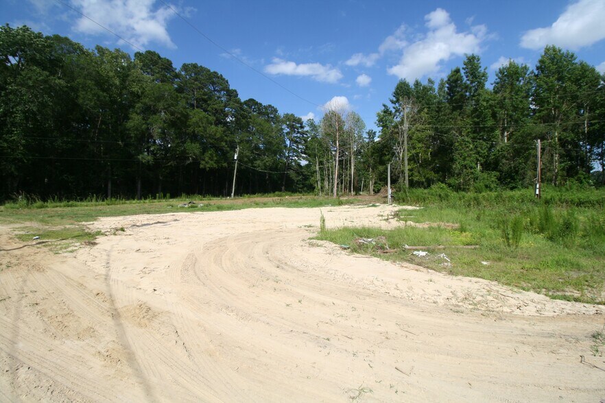 1115 Folly Rd, Plymouth, NC à vendre - Photo du bâtiment - Image 2 de 4