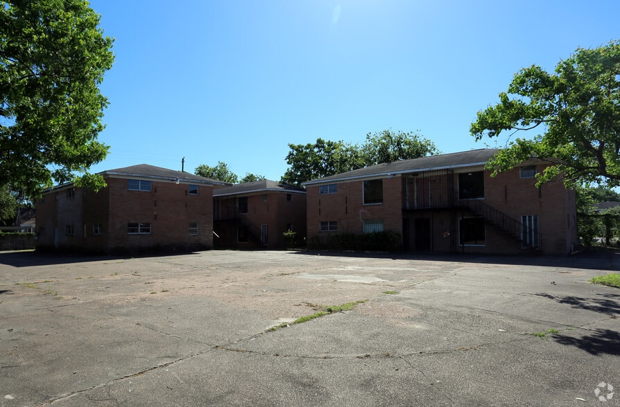 2305 Southmore Blvd, Houston, TX à louer - Photo du bâtiment - Image 3 de 3