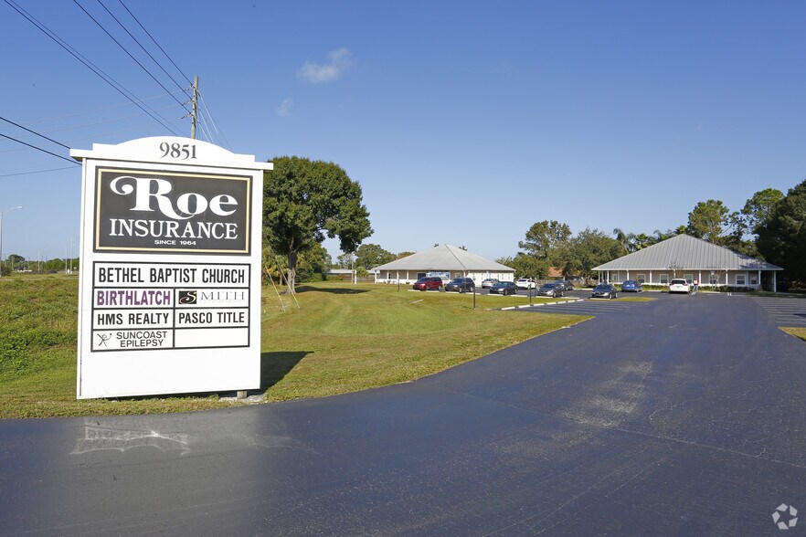 9851 State Road 54, New Port Richey, FL à louer - Photo du bâtiment - Image 2 de 3