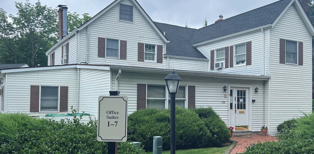 658 Ridgewood Rd, Maplewood, NJ à vendre Photo du bâtiment- Image 1 de 6