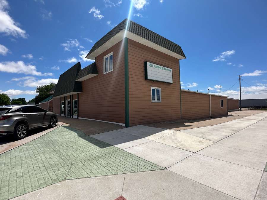 401 E Everett St, Oneill, NE for sale Primary Photo- Image 1 of 7