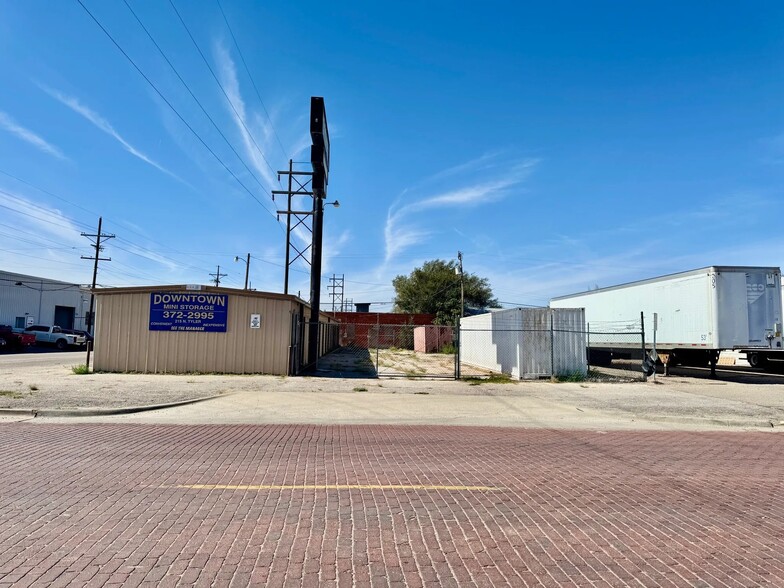 303 Polk st, Amarillo, TX for sale - Building Photo - Image 2 of 2