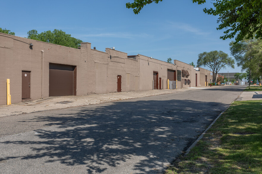 1753 Bellevue St, Detroit, MI à louer - Photo du bâtiment - Image 1 de 8