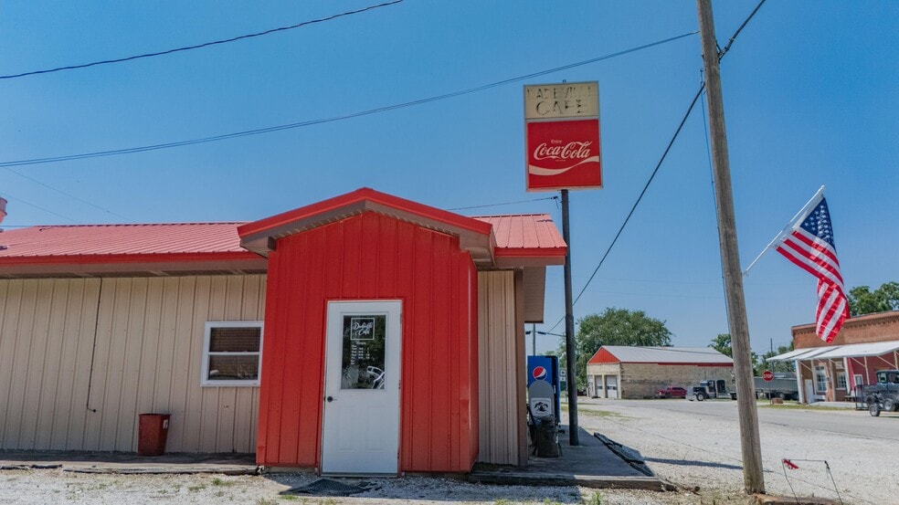 105 Margaret Speight, Dadeville, MO for sale - Building Photo - Image 3 of 24