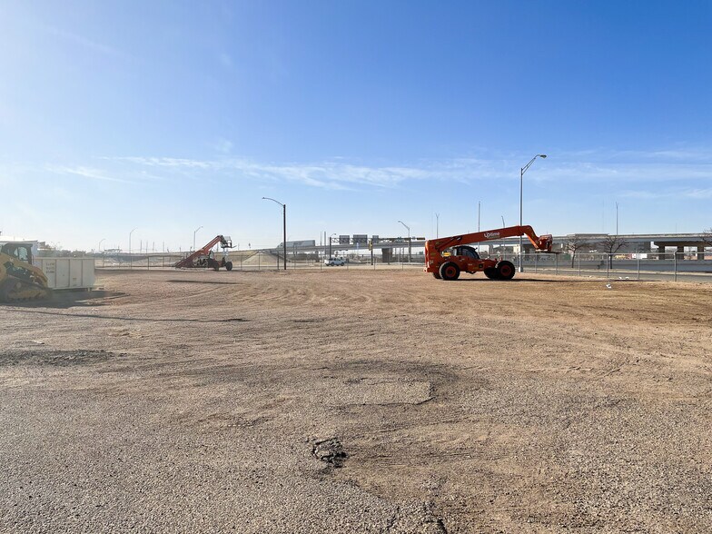 5906 Avenue A, Lubbock, TX à vendre - Photo du bâtiment - Image 2 de 9