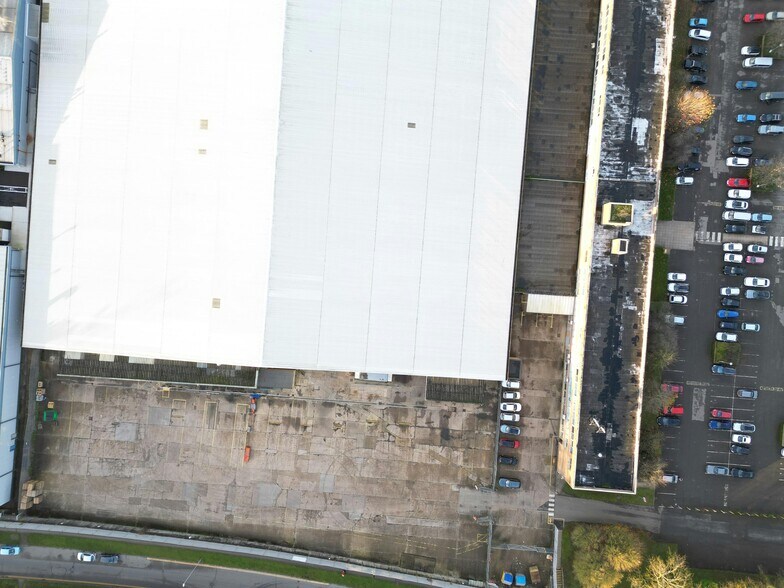 Redhouse Rd, Northampton à louer - Photo du bâtiment - Image 2 de 9