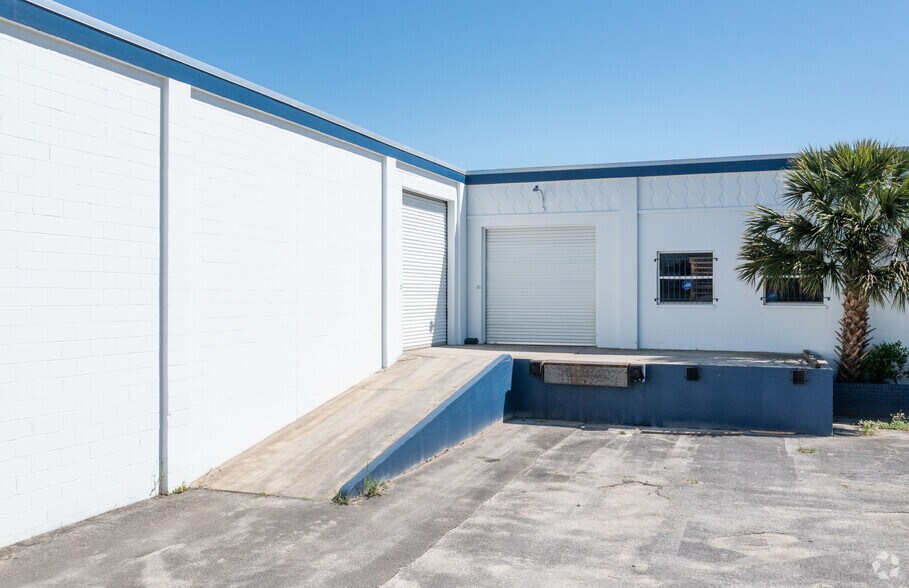 2814 Mercury Rd, Jacksonville, FL à vendre - Photo du bâtiment - Image 3 de 12