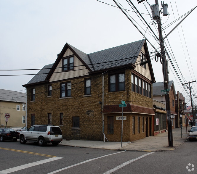 170 Main Ave, Passaic, NJ for sale - Building Photo - Image 3 of 4