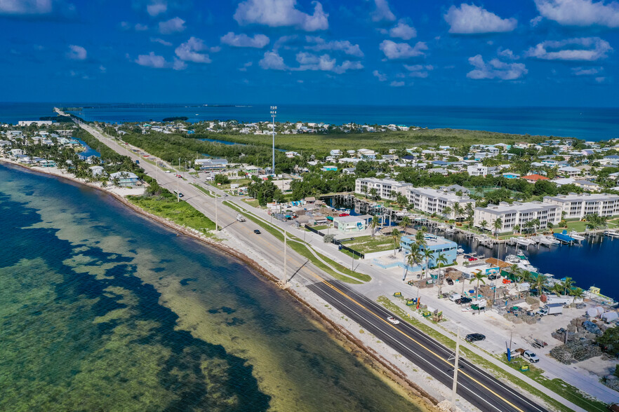 74560 Overseas Hwy, Islamorada, FL à louer - Photo du b timent - Image 3 de 74