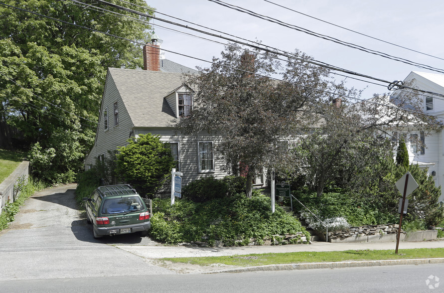 141 Centre St, Bath, ME à vendre - Photo principale - Image 1 de 1