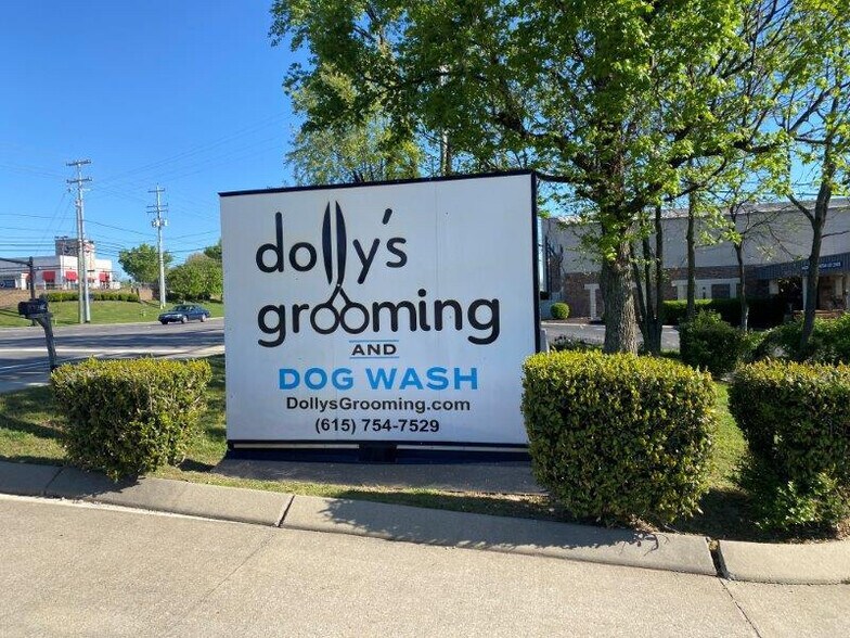 485 N Mount Juliet Rd, Mount Juliet, TN à vendre - Photo du bâtiment - Image 2 de 19