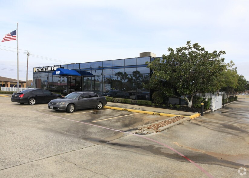 2947 E Broadway St, Pearland, TX for lease - Building Photo - Image 2 of 4