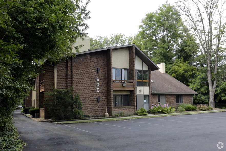 600 Germantown Pike, Lafayette Hill, PA à vendre - Photo principale - Image 1 de 1