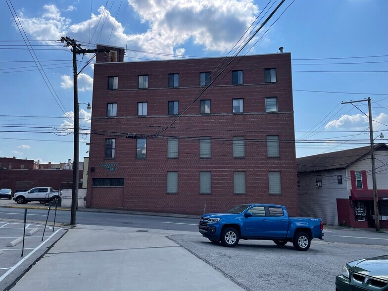 214 7th St, Parkersburg, WV à vendre - Photo du bâtiment - Image 2 de 6