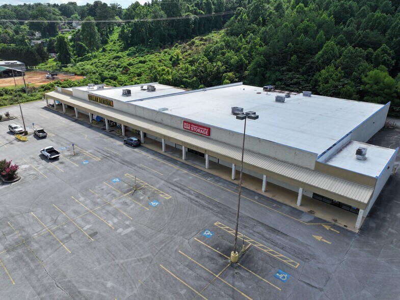 4707 Dayton Blvd, Chattanooga, TN à louer - Photo du bâtiment - Image 2 de 12