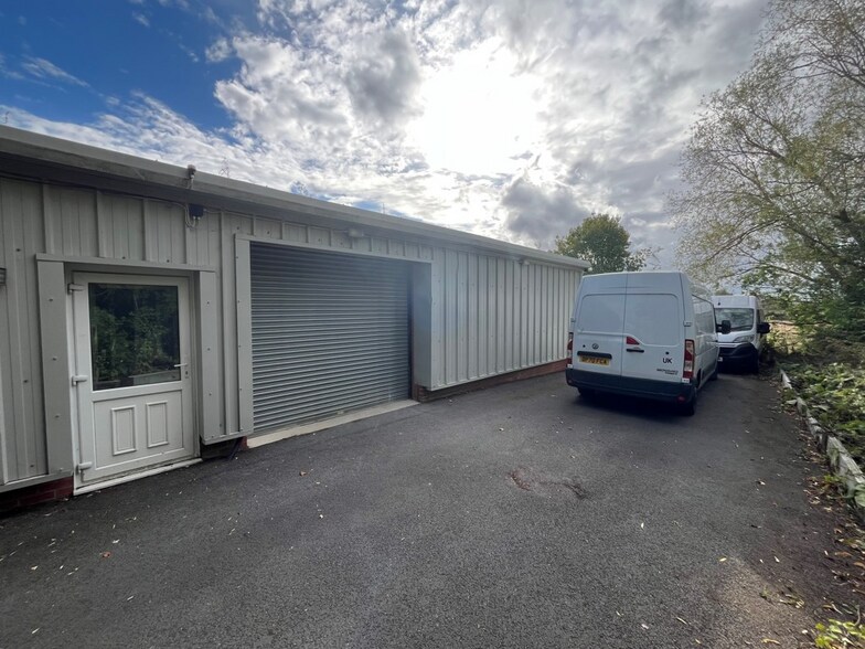 Old Church Rd, East Hanningfield à louer - Photo du bâtiment - Image 2 de 5