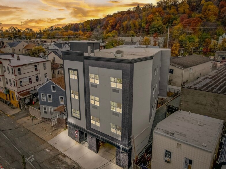 48 Chadwick St, Paterson, NJ for sale - Building Photo - Image 2 of 14