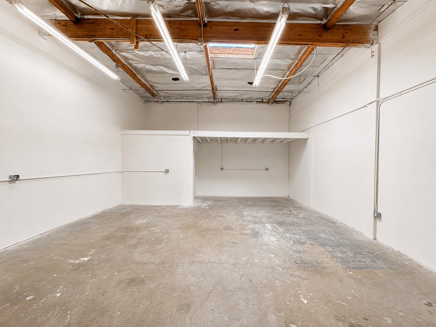31121-31131 Via Colinas, Westlake Village, CA for lease Interior Photo- Image 1 of 2