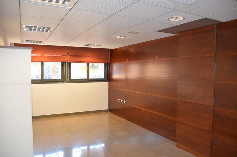 Office in Cáceres, Cáceres for sale - Building Photo - Image 1 of 10