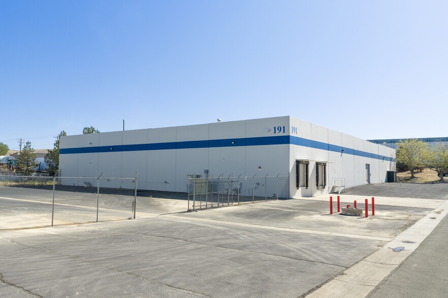 191 Catron Dr, Reno, NV for lease - Building Photo - Image 2 of 13