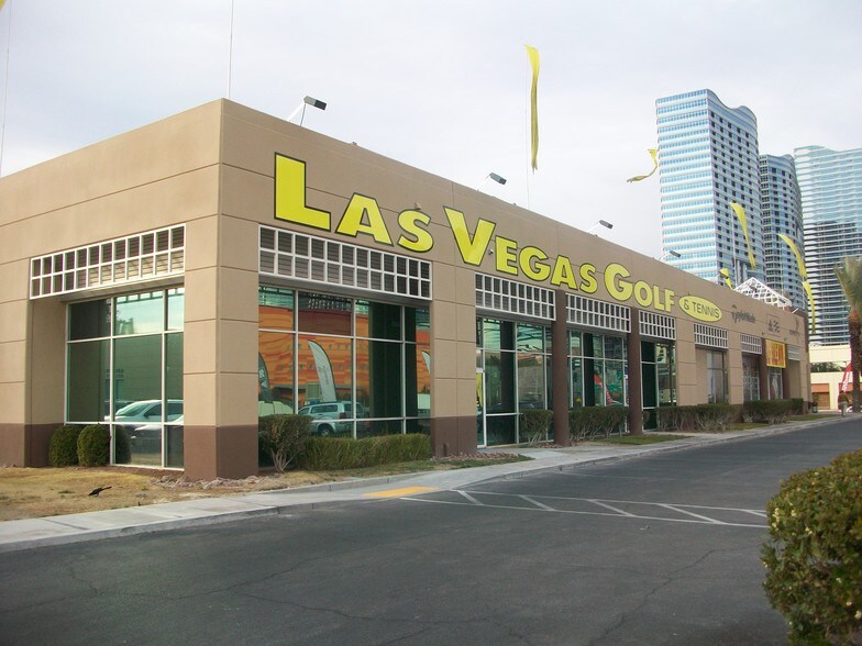 3055 Palms Center Dr, Las Vegas, NV à louer - Photo du bâtiment - Image 3 de 10