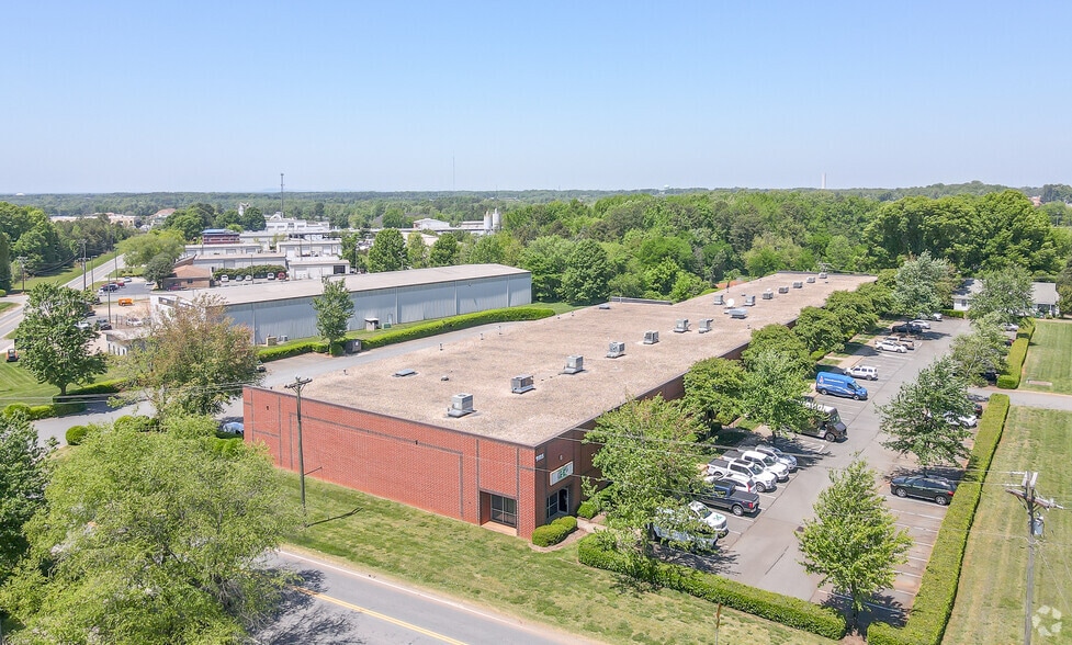 9115 Old Statesville Rd, Charlotte, NC for lease - Building Photo - Image 2 of 4