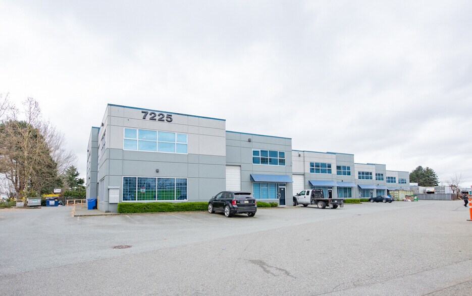 7225 Brown St, Delta, BC à vendre - Photo du bâtiment - Image 2 de 37