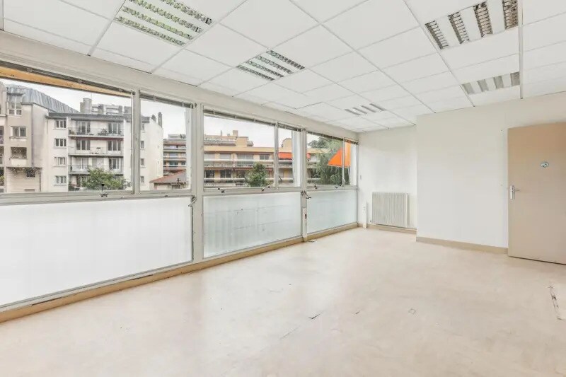 6 Rue Léon Renault, Les Lilas for sale Building Photo- Image 1 of 12