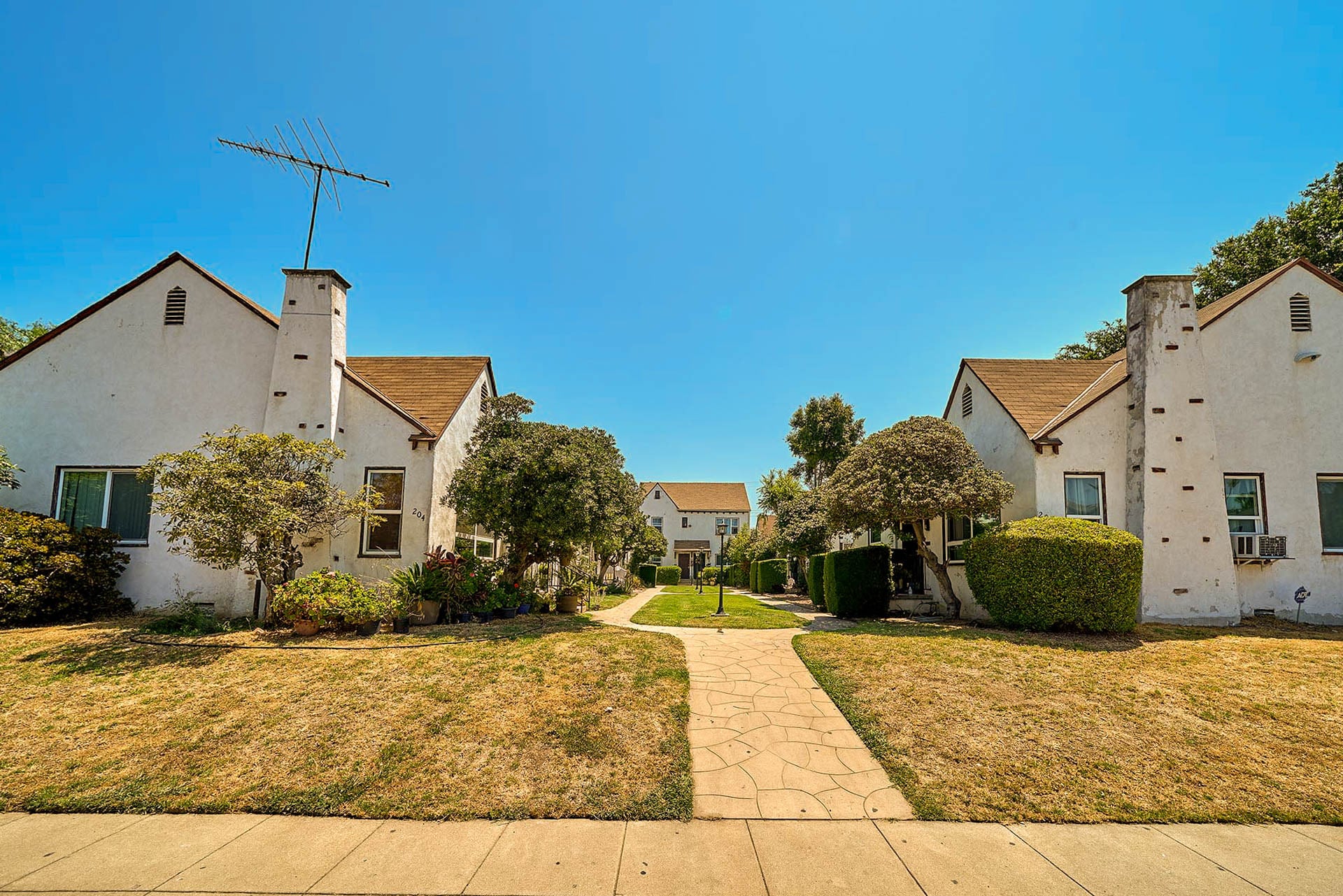204 S Olive Ave, Alhambra, CA for sale Primary Photo- Image 1 of 12