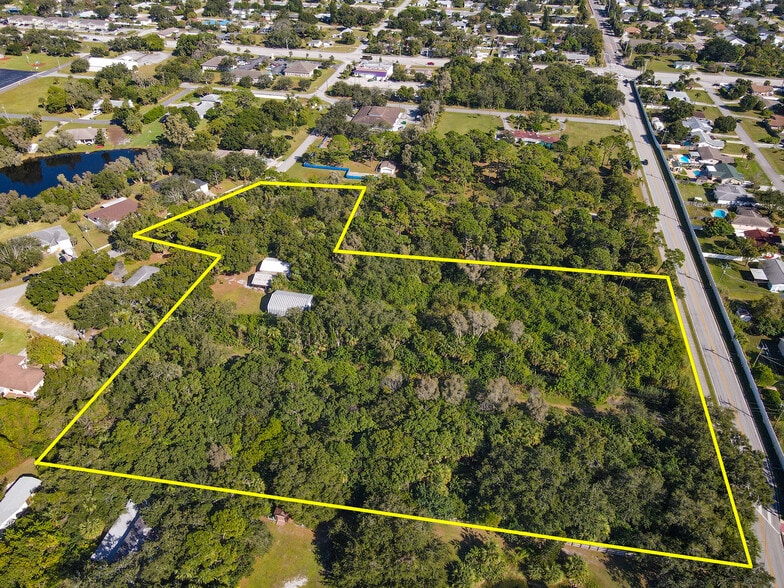 3400 Lakewood Dr, Melbourne, FL à vendre - Photo du bâtiment - Image 2 de 7