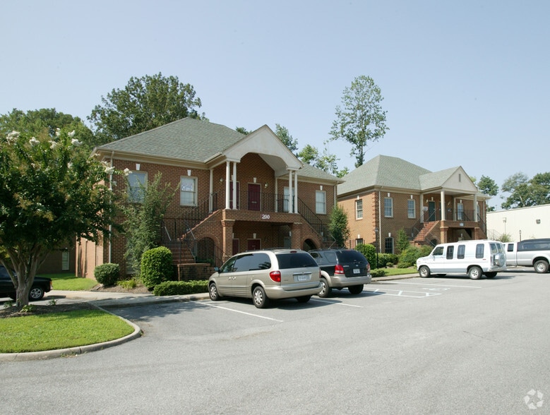 780 Pilot House Dr, Newport News, VA for lease - Building Photo - Image 3 of 7