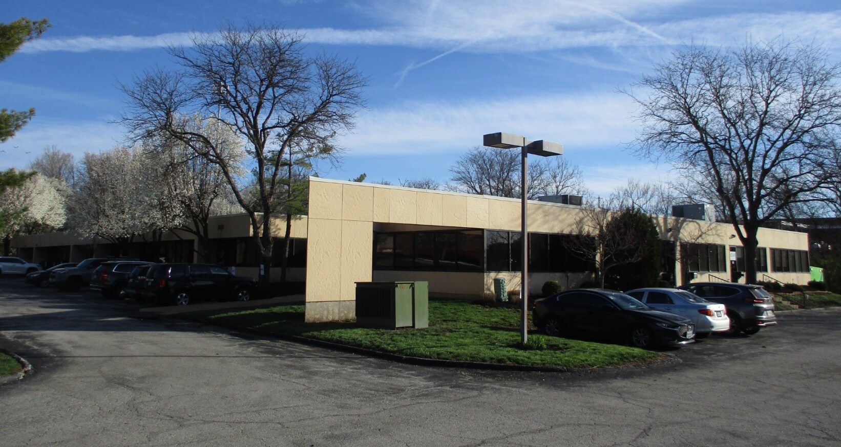 410 Sovereign Ct, Ballwin, MO à vendre Photo du bâtiment- Image 1 de 1