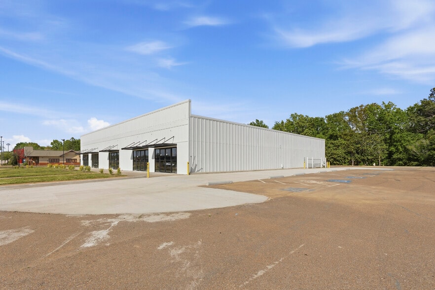 6020 I 55 N, Jackson, MS for lease - Building Photo - Image 3 of 12