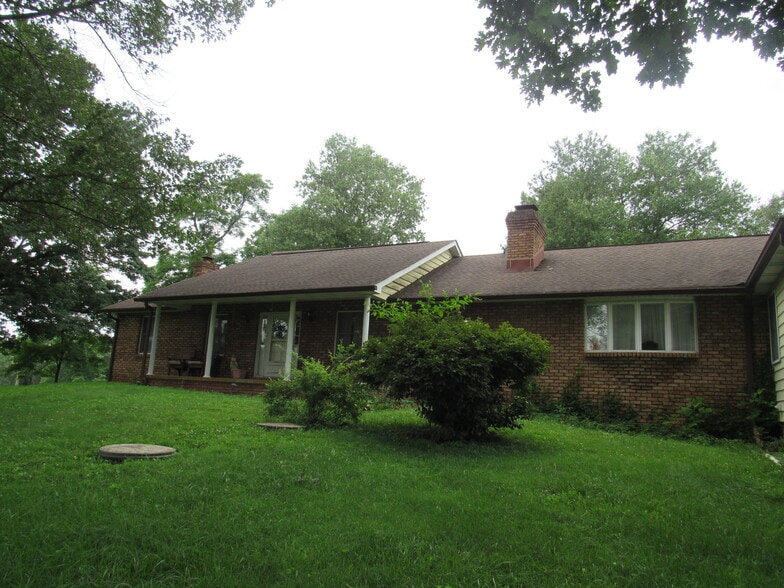 3217 Bert Koontz Rd, Taneytown, MD for sale - Building Photo - Image 2 of 6