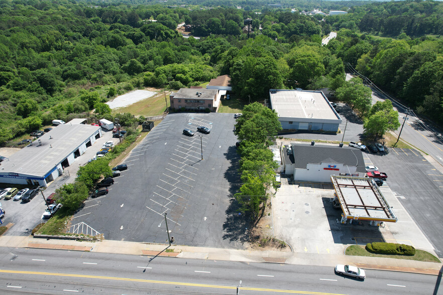 Two  Building Complex Sale portfolio of 2 properties for sale on LoopNet.ca - Aerial - Image 1 of 3