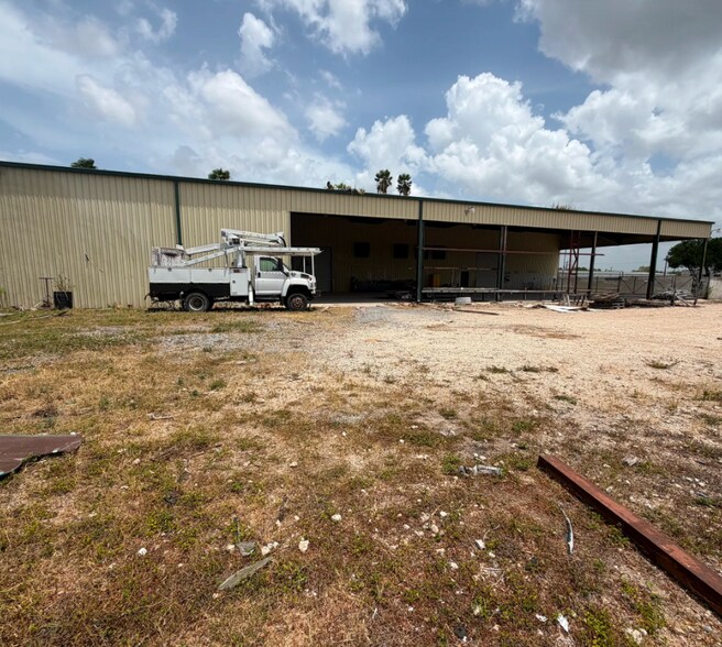 2001 Industrial Way, San Benito, TX à louer - Photo du bâtiment - Image 3 de 13