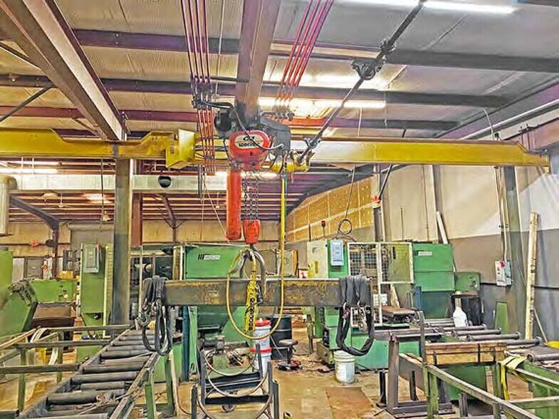 1247 Belgrove Dr, Bellefontaine Neighbors, MO à vendre - Photo intérieure - Image 3 de 9