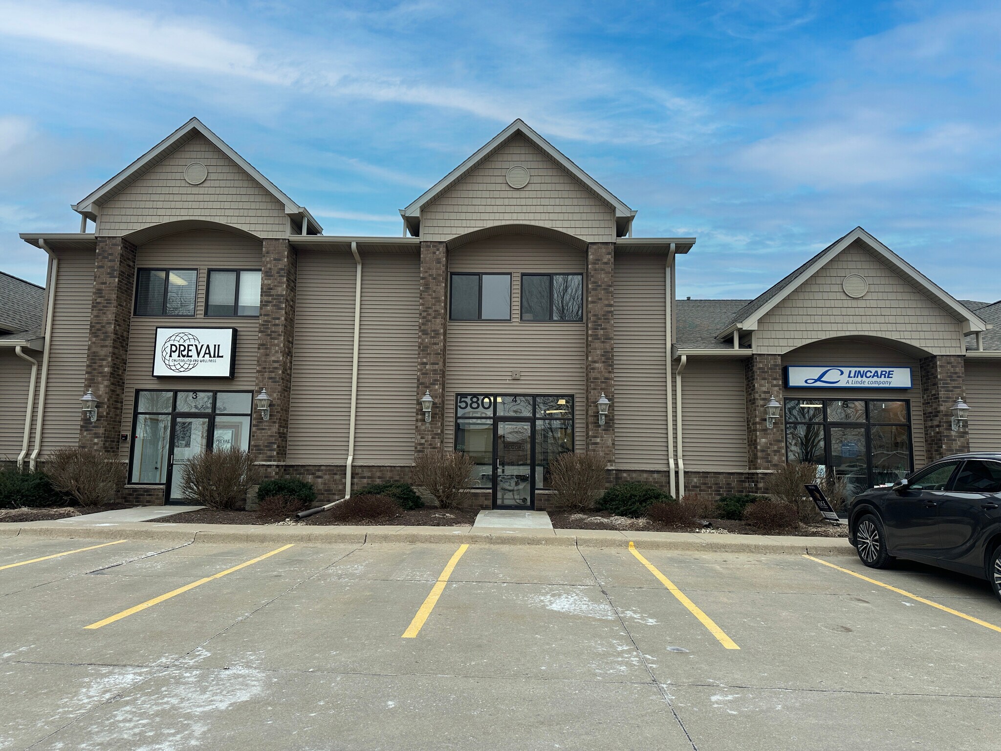 580 Madison Ave, North Liberty, IA à vendre Photo du bâtiment- Image 1 de 6