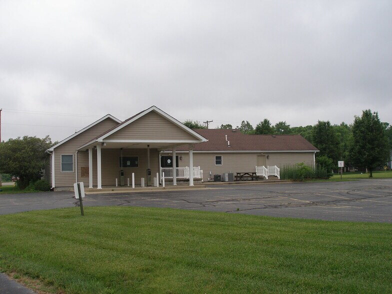 600 S Barron St, Eaton, OH à louer - Photo du bâtiment - Image 2 de 2