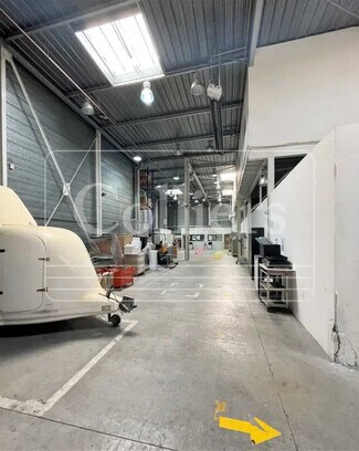 Plus de détails pour Bureau, Local d'activités à louer