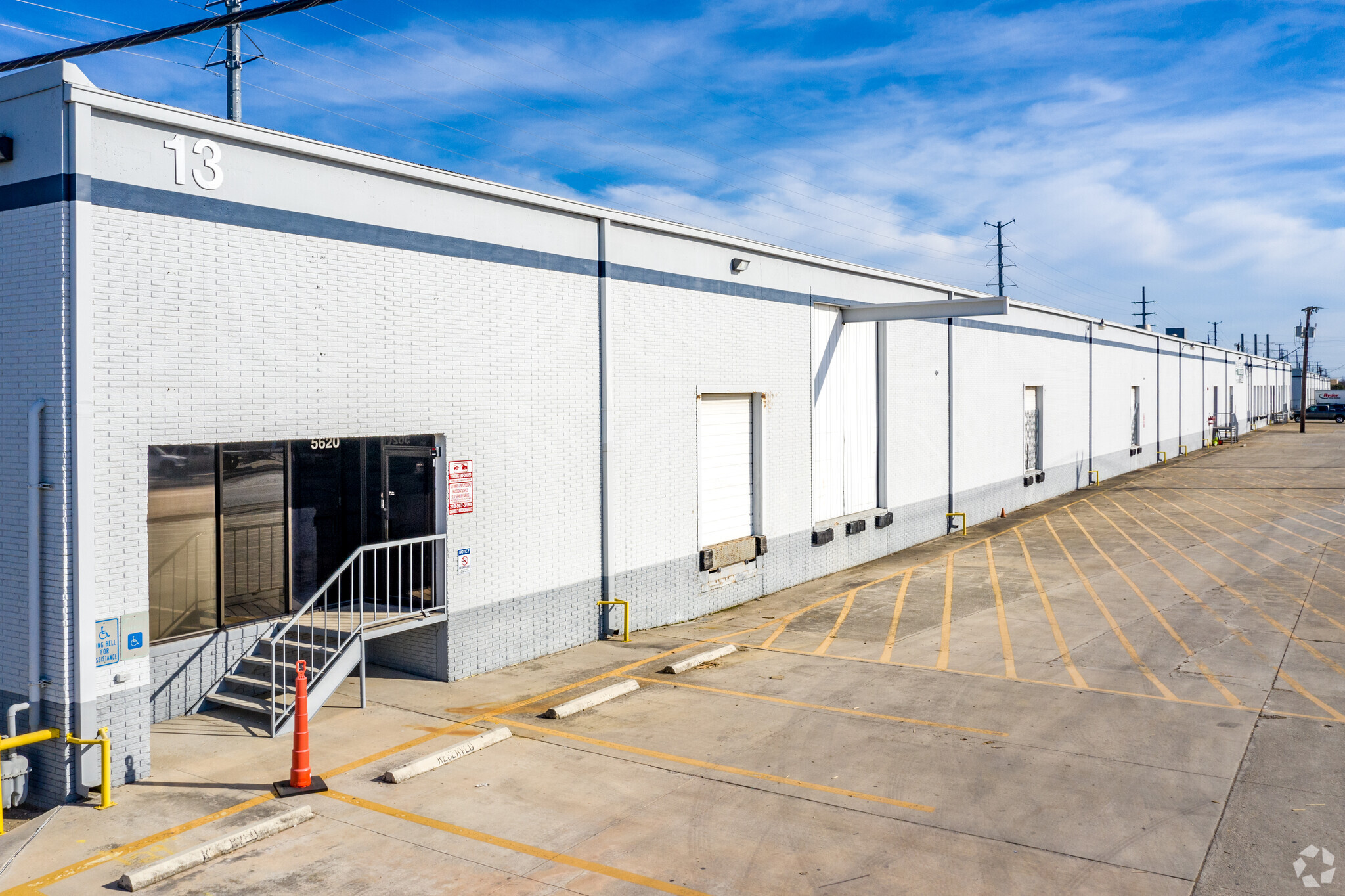 5602-5620 Business Park, San Antonio, TX for sale Building Photo- Image 1 of 1