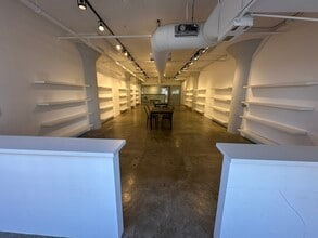 127 E 9th St, Los Angeles, CA à louer Photo intérieure- Image 2 de 9