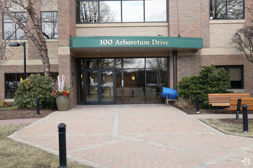 100 Arboretum Dr, Portsmouth, NH à louer - Photo du bâtiment - Image 3 de 4